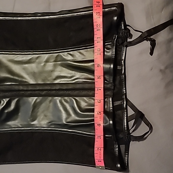 Black lace and faux leather buster corset top - Picture 12 of 14